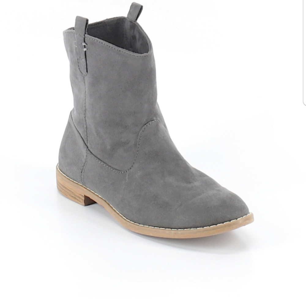Old Navy Women's Gray Suede Booties -size 8